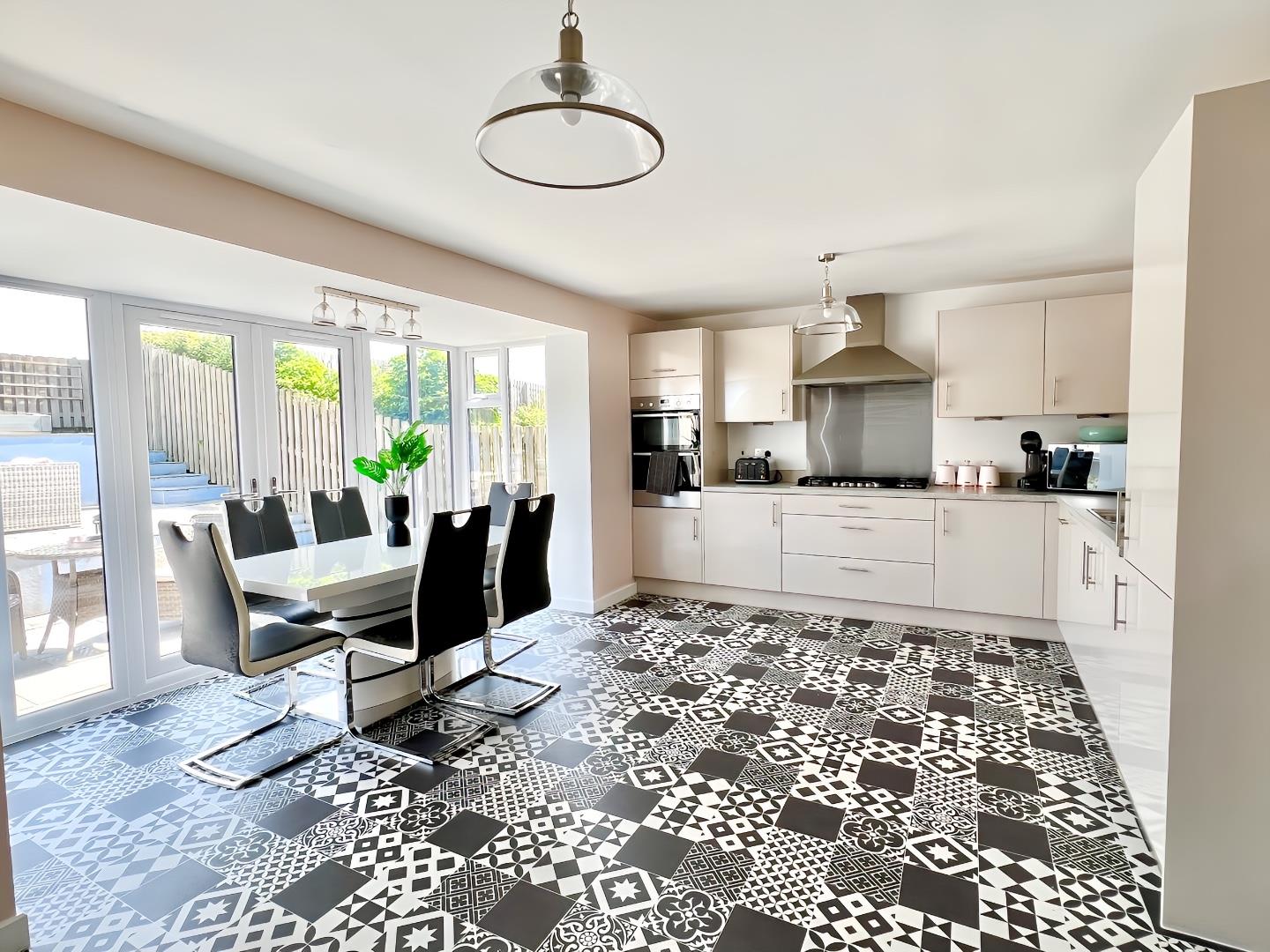 Crompton Way, Ogmore-By-Sea, Vale of Glamorgan, CF32 0QF